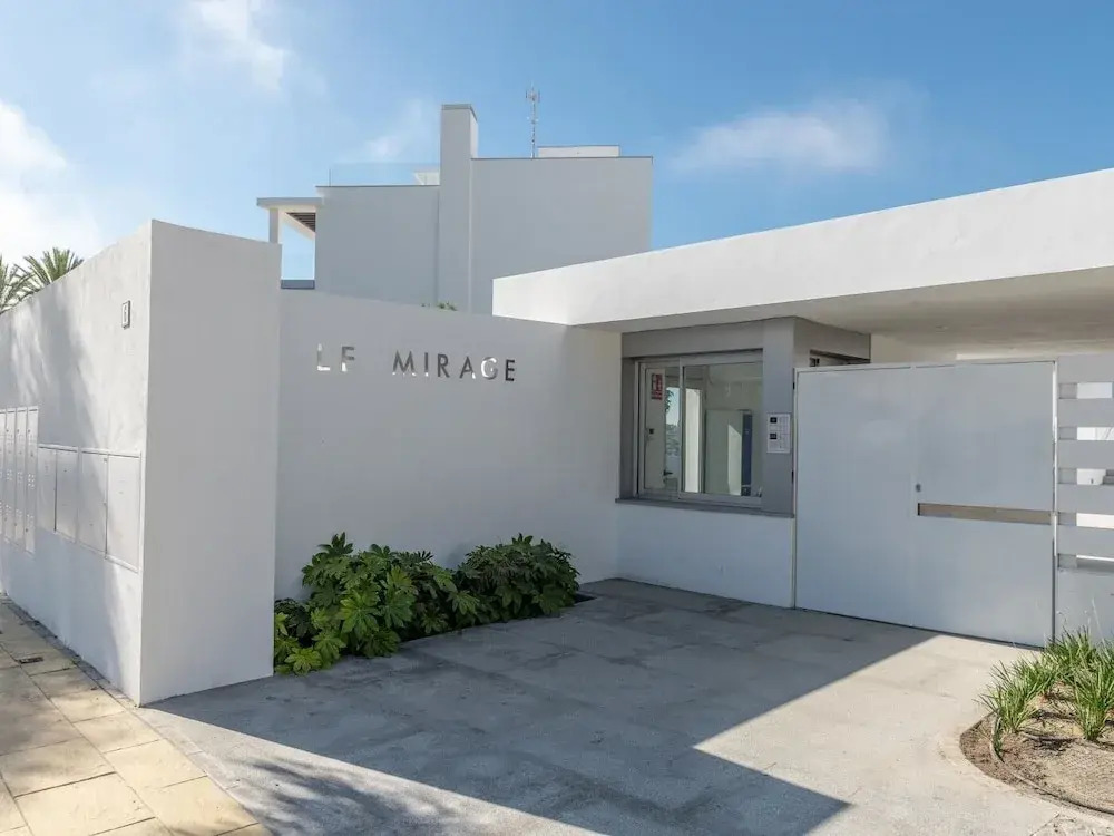 Le Mirage Retreat