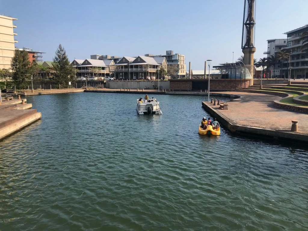 Durban Beach Front SPECTACULAR OCEAN VIEWS - 3 BED