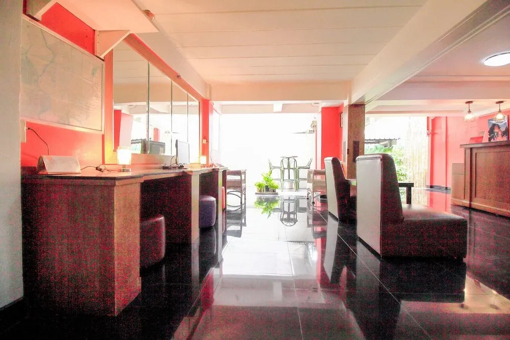 OYO 335 Top Inn Khaosan