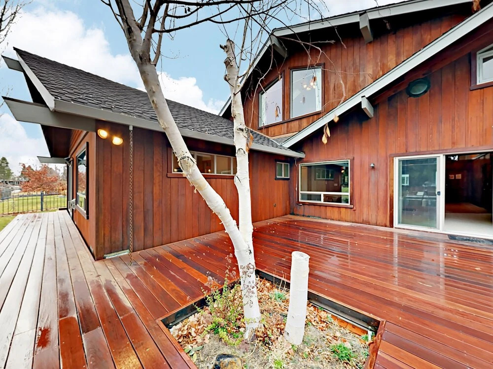 2220 Balboa Drive Home