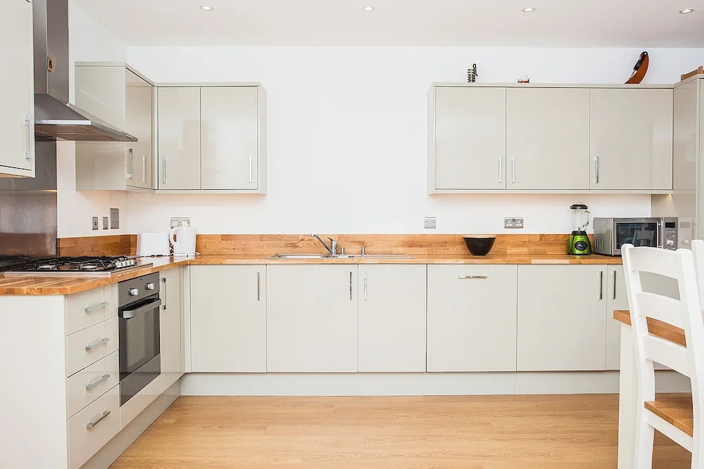 1 Bedroom Flat With Roof Terrace in Central London