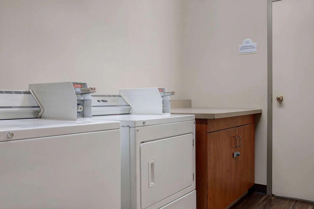 Days Inn by Wyndham Medicine Hat