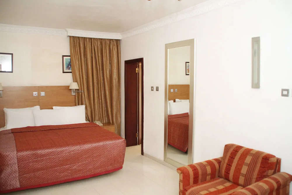 Bec Suites