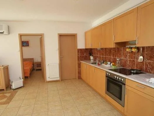 Lelle Park Apartmanház