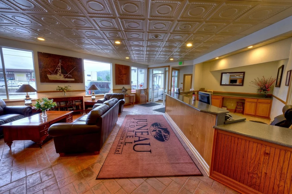 Juneau Hotel