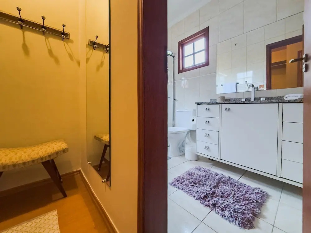 Espaço gourmet e home-office na Granja