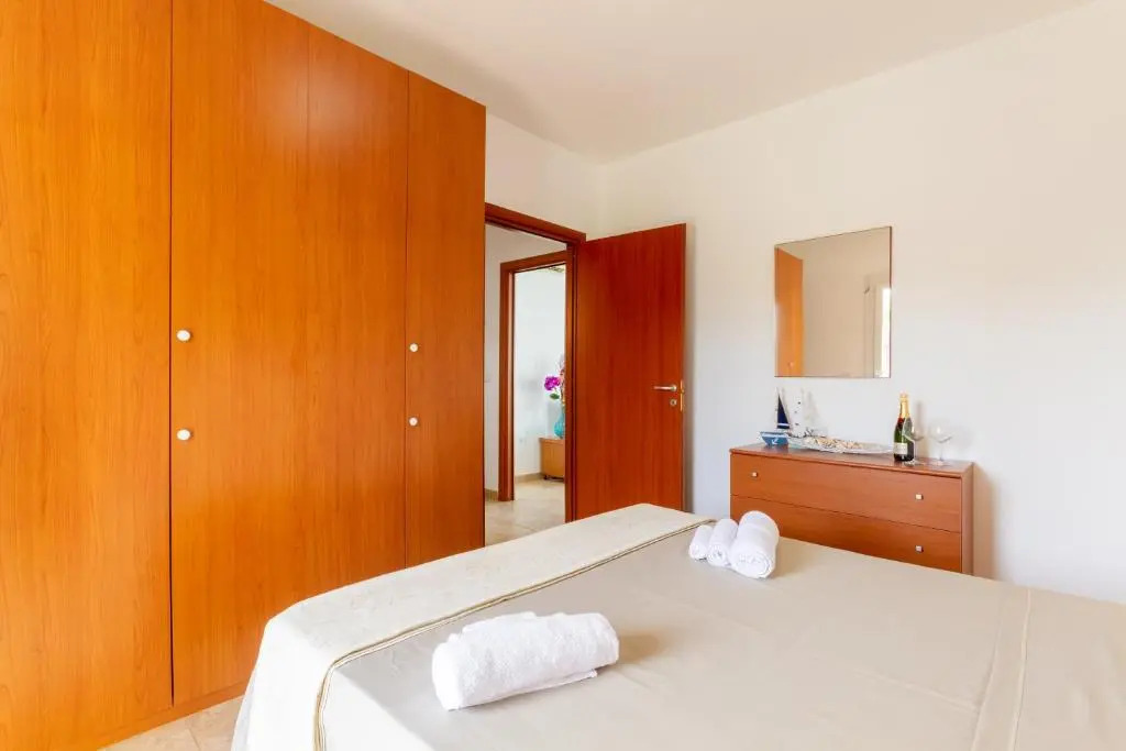 Luxury Holiday Home With Swimming Pool in Torre Lapillo