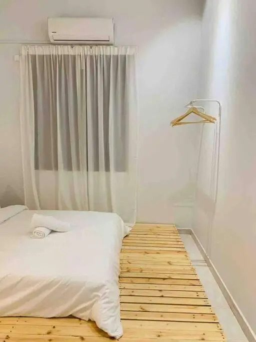 Tokmi retreat home with spacious garden