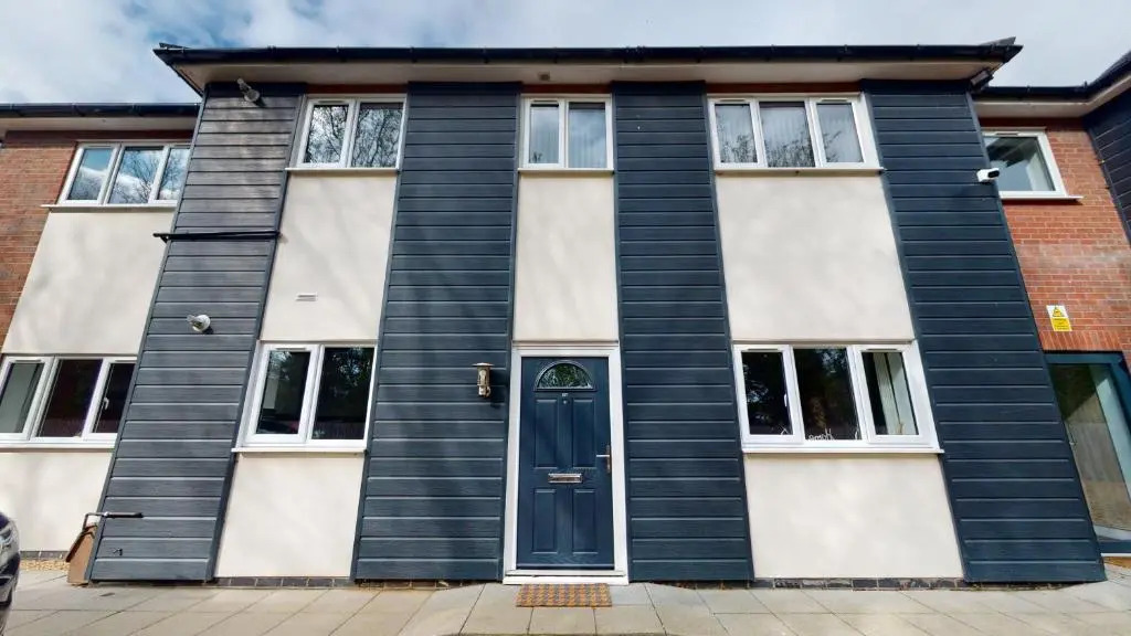 Private Spacious 2 Bedroom, 2 Bathroom & 2 Parking by Srk Accommodation