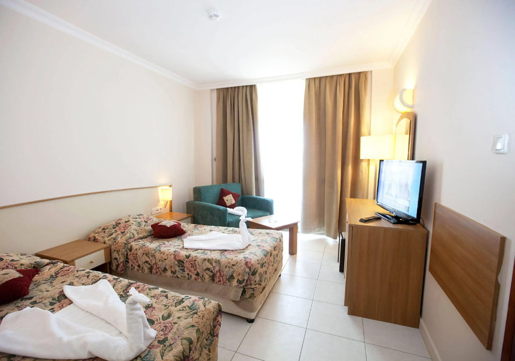 Marbel Hotel by PalmWings