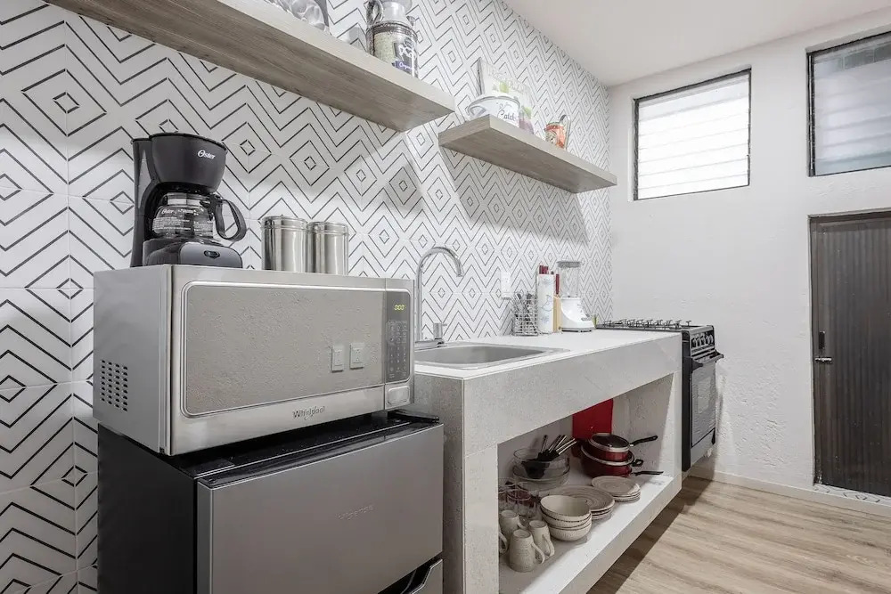 Urban Oasis in Roma - Wifi - Laundry - Sleeps 7