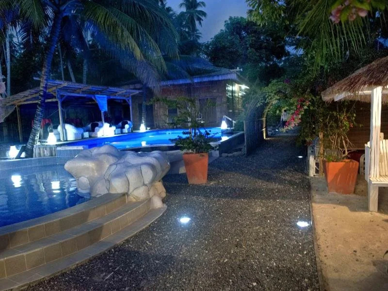 Island French Resort