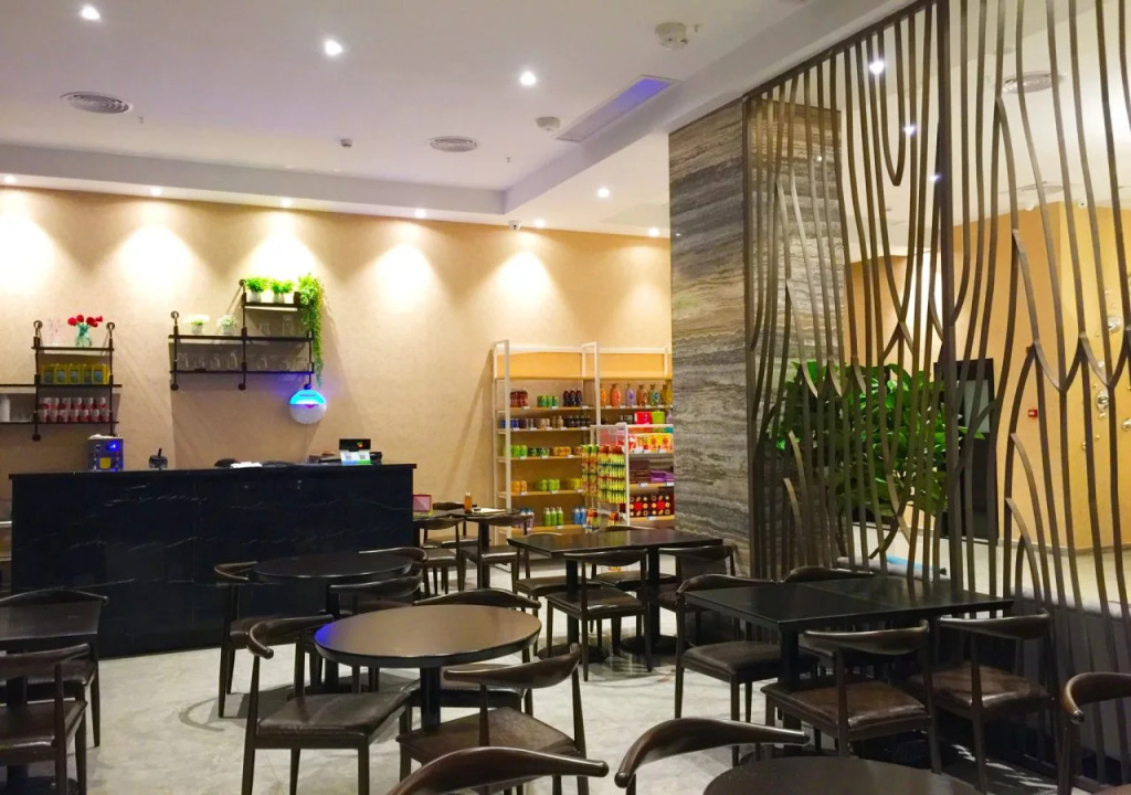 Landmark Hotel