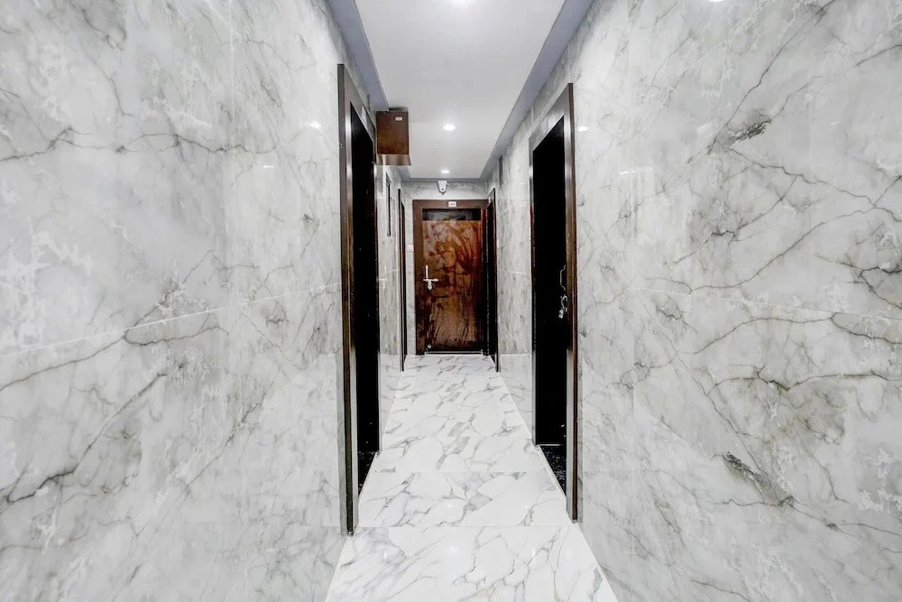 Super Deluxe Twin Roomhotel Shiv Sai