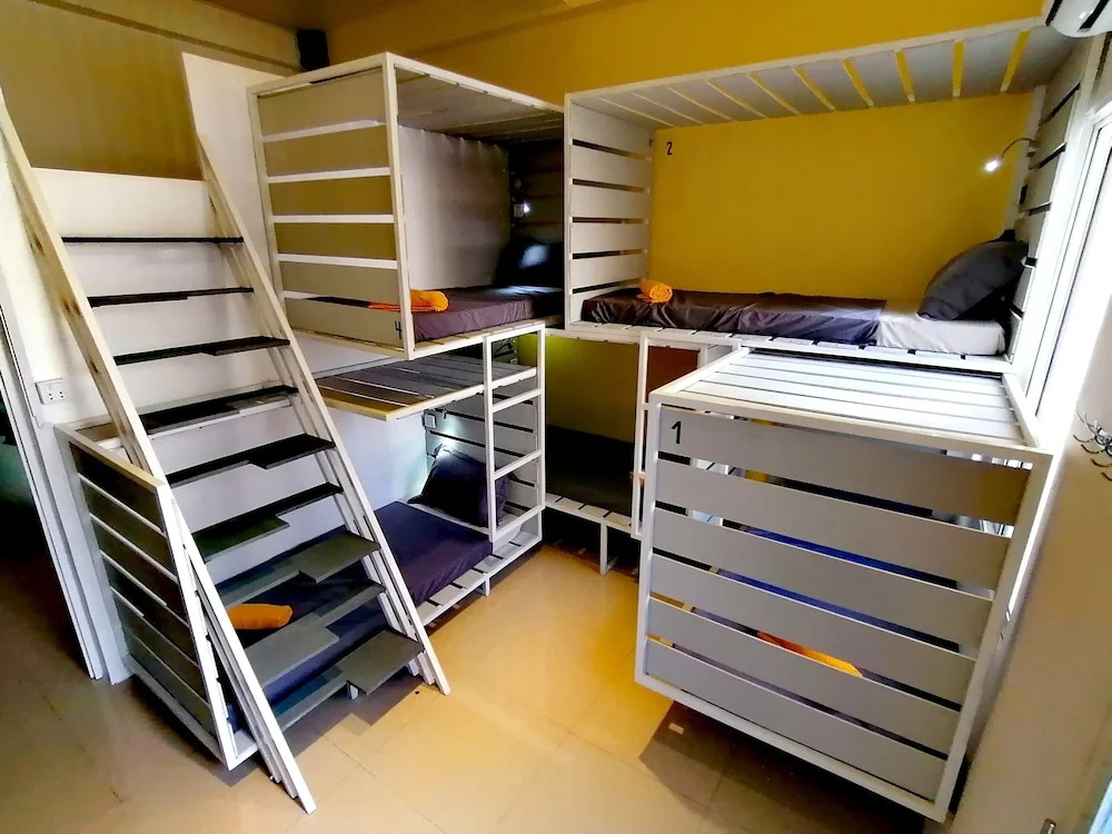 THE PLACE Hostel Battambang