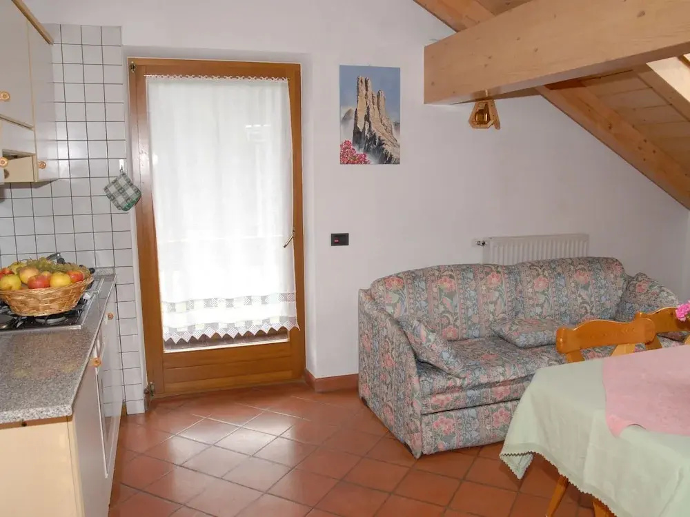 Pretty Apartment With Balcony, Garden, Garden Furniture