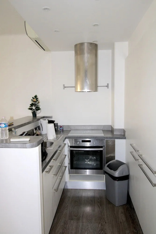 1 Chambre Latour Maubourg