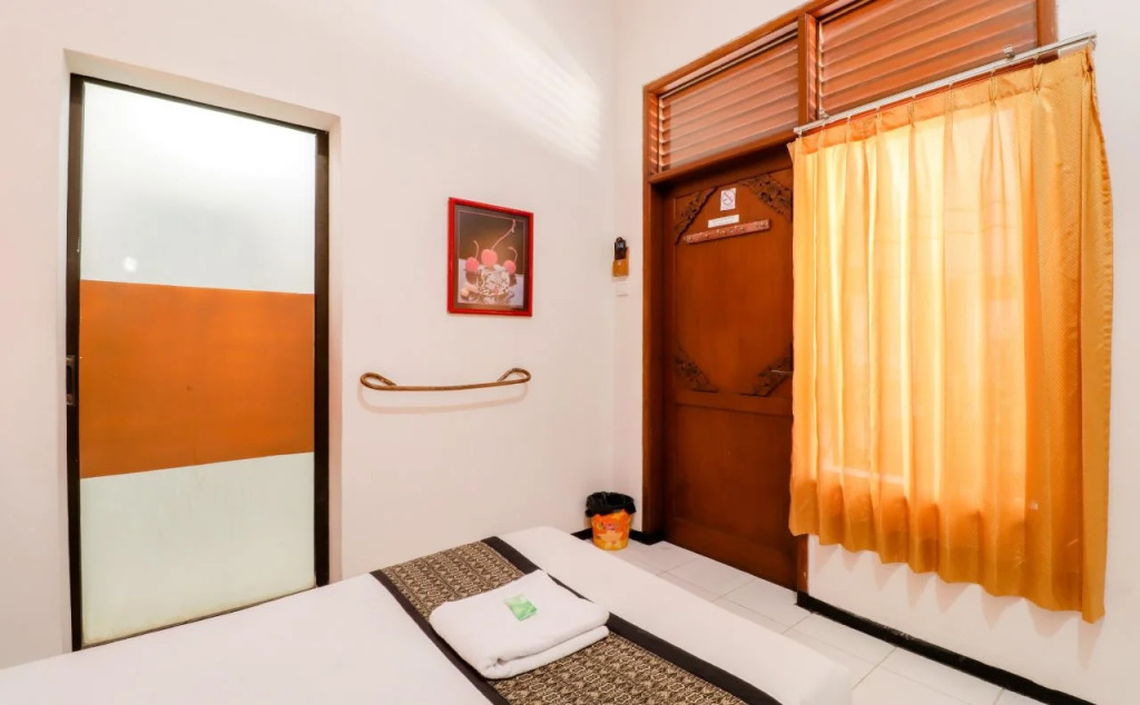 Reddoorz @ Letjen sutoyo