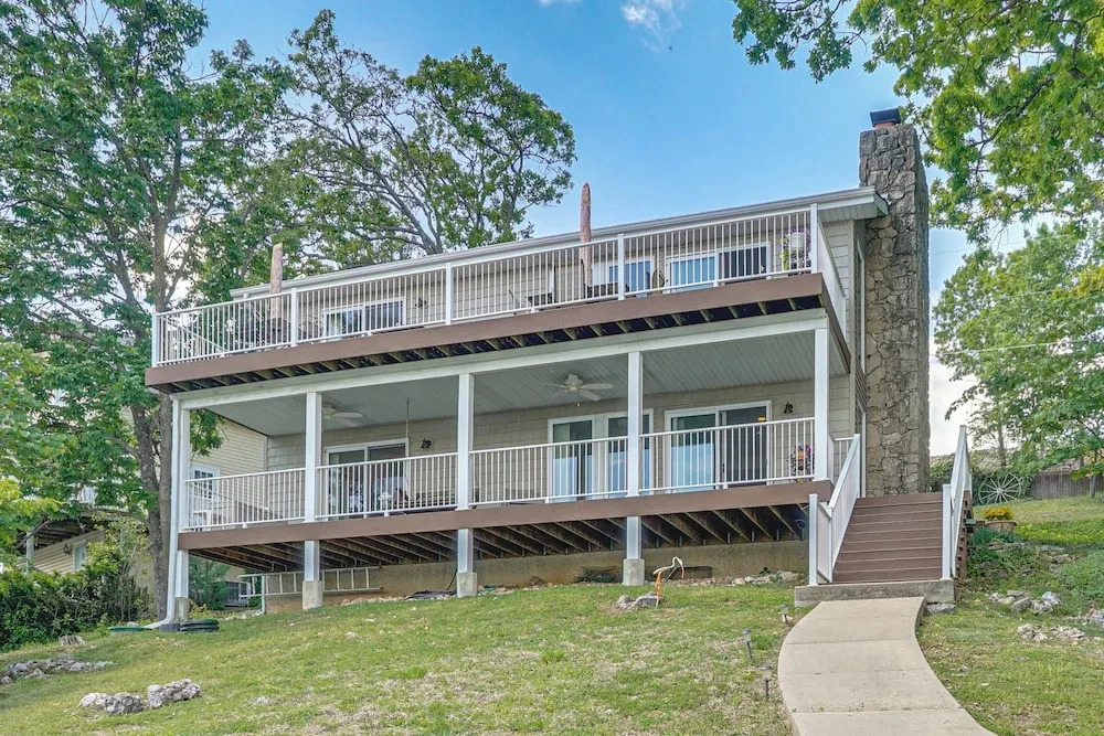 Boaters Base w/ Dock! Lakefront Ozarks Getaway