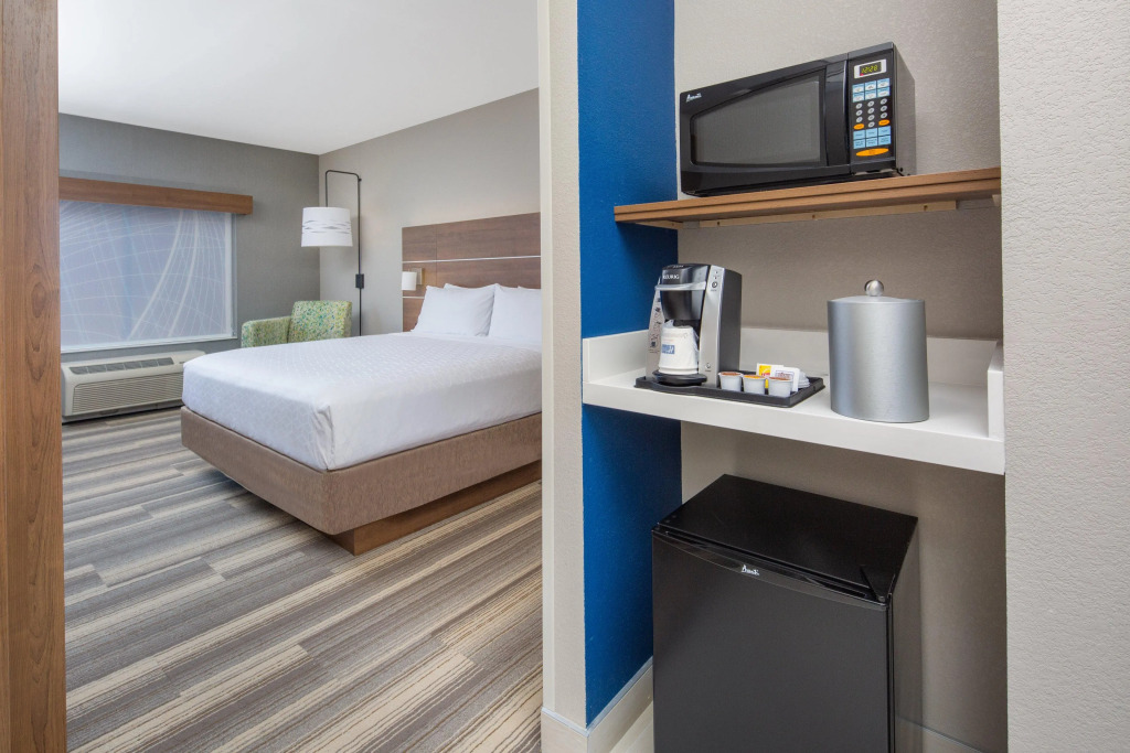 Holiday Inn Express Surprise by IHG