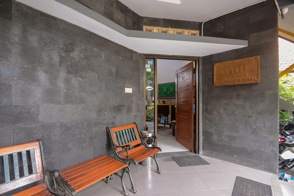 Airy Syariah Gayung Kebonsari Delapan 20 Surabaya
