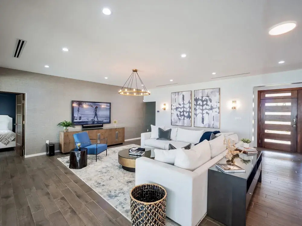 Black Urchin Boutique Resort
