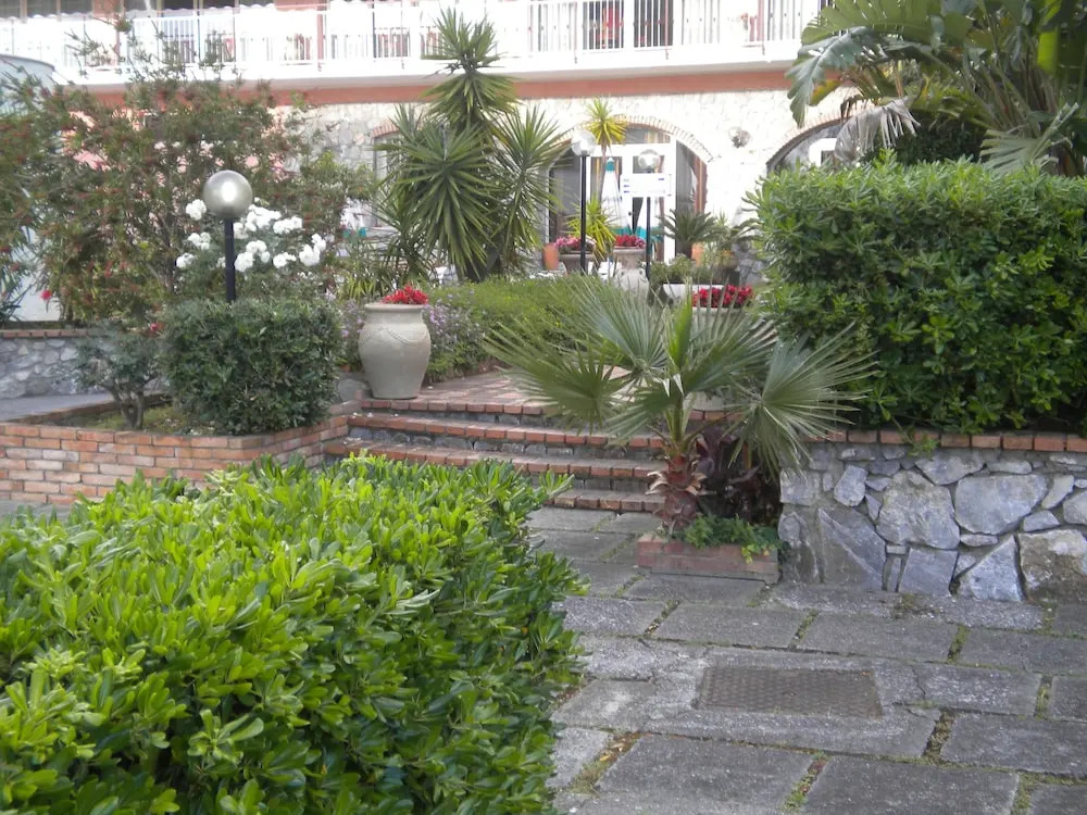 Belvedere Hotel Club