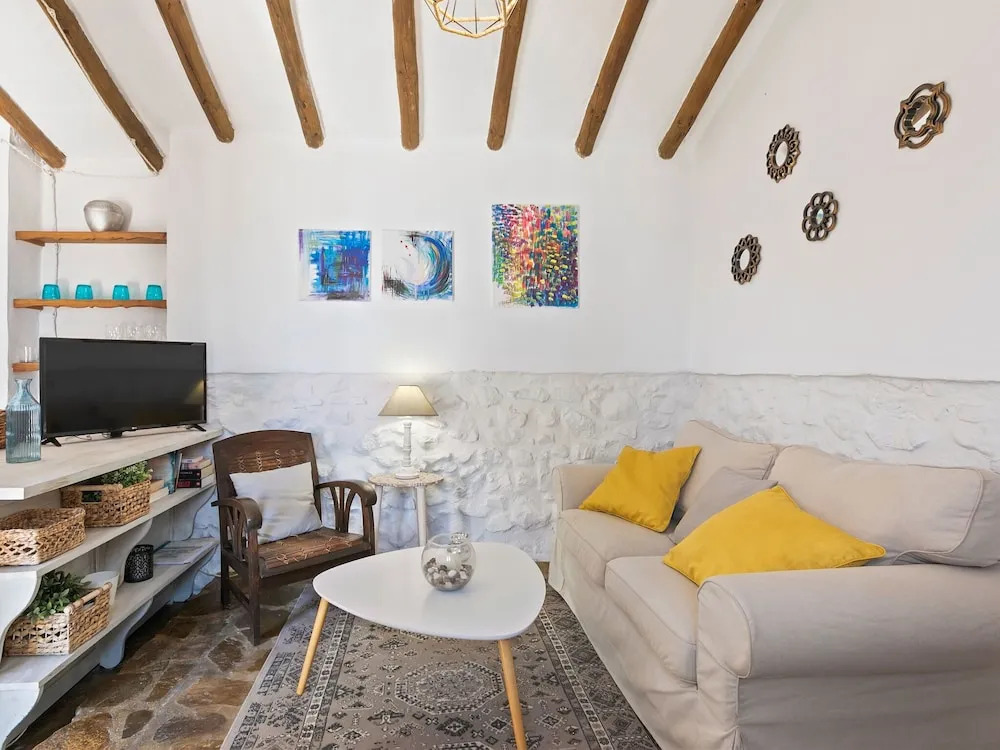 Modern Cottage in La Joya with Private Pool