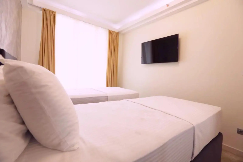 33rd floor luxury apartment spa & fitness