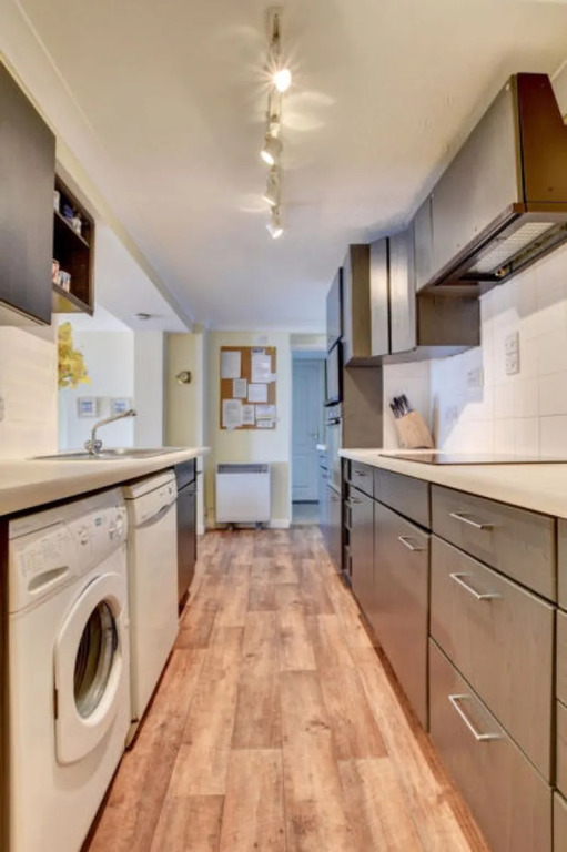 Flat 8 Clifton Court