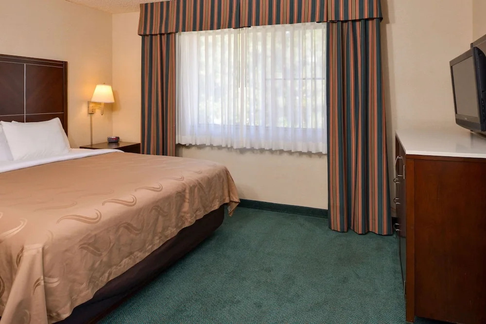 Quality Inn & Suites