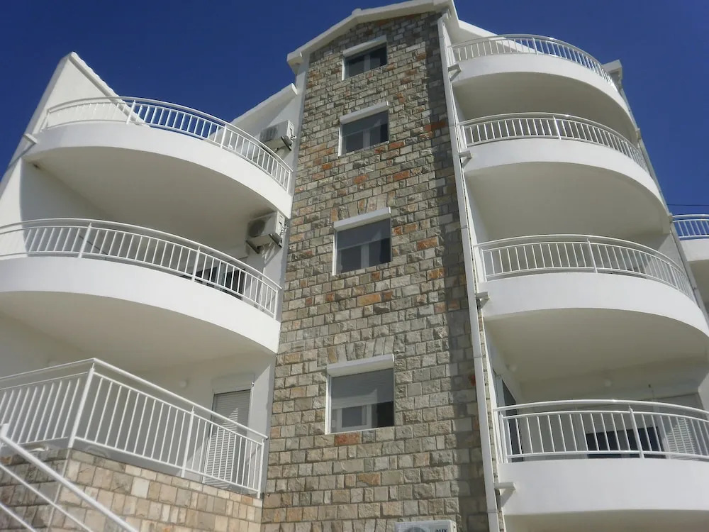 Vila Natalia