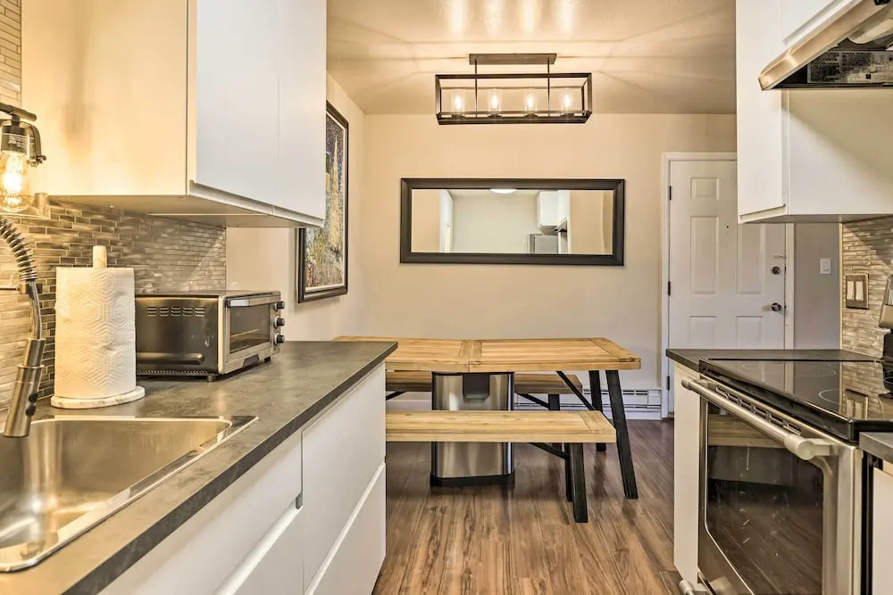 Chic Condo: Steps to Beaver Creek Ski Slopes!