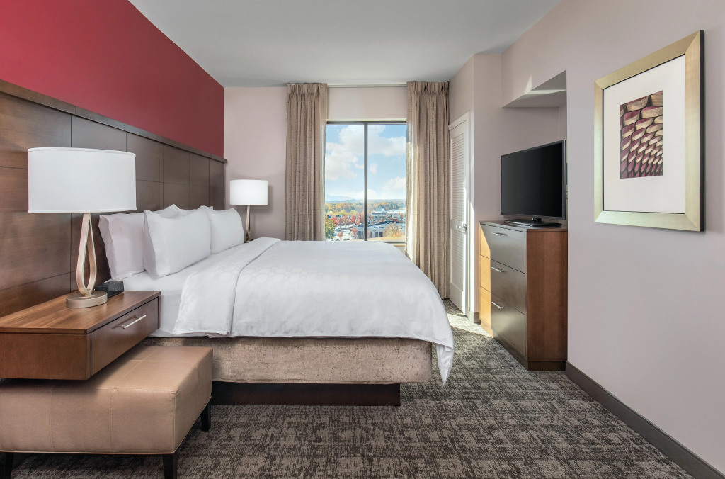 Staybridge Suites Charlottesville Airport by IHG