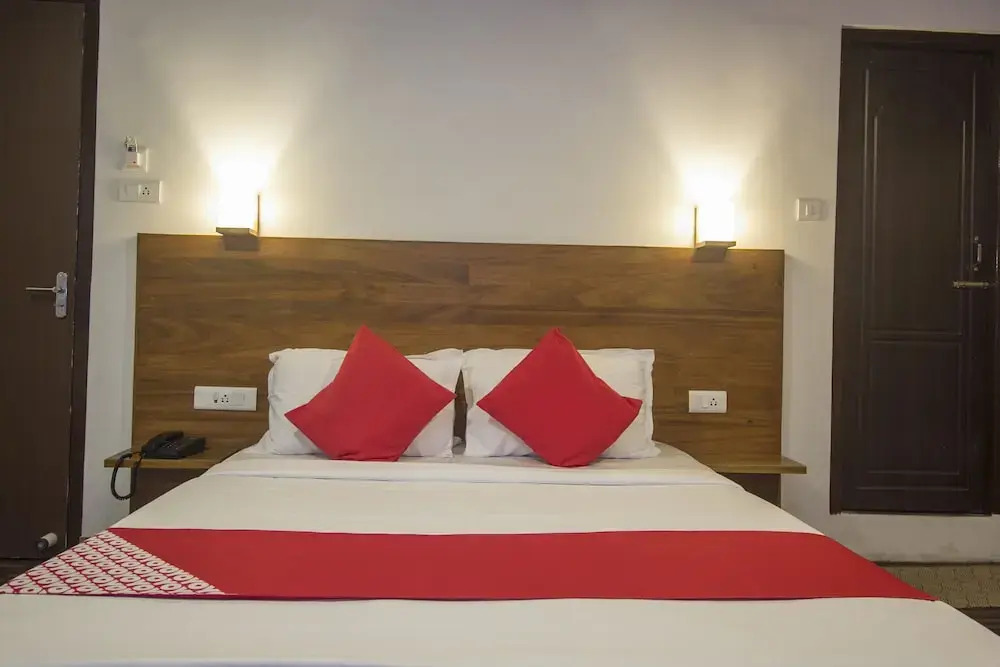 Silver Wood By OYO Rooms