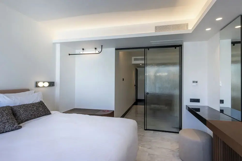 LAvventura Suites