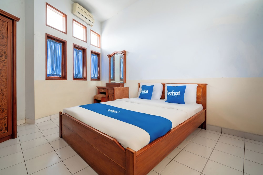 Rehat at Abadi Hotel Tasikmalaya