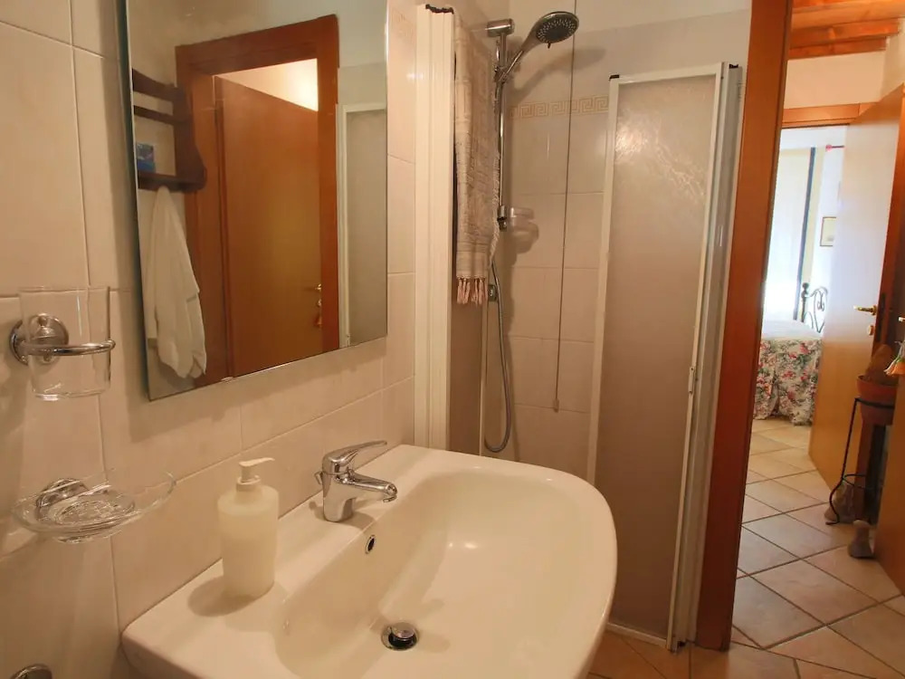 Luxurious Farmhouse in Grosseto With Jacuzzi