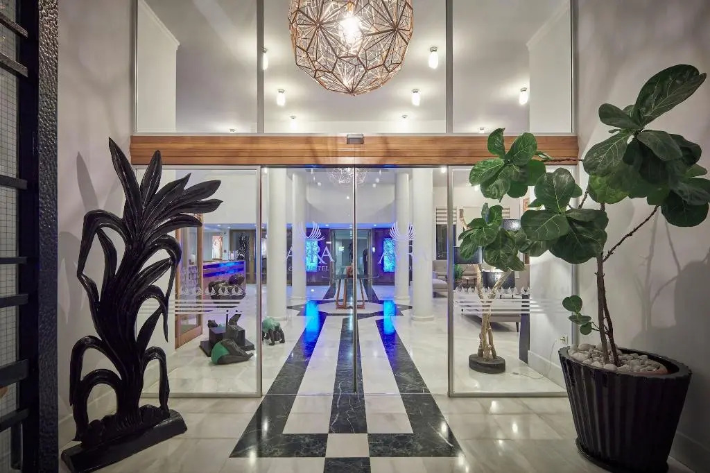 Avra City Boutique Hotel