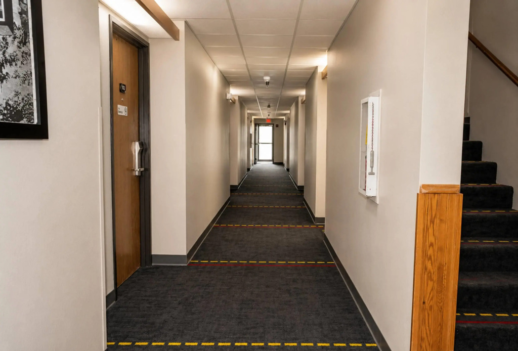 Super 8 by Wyndham Warrenton