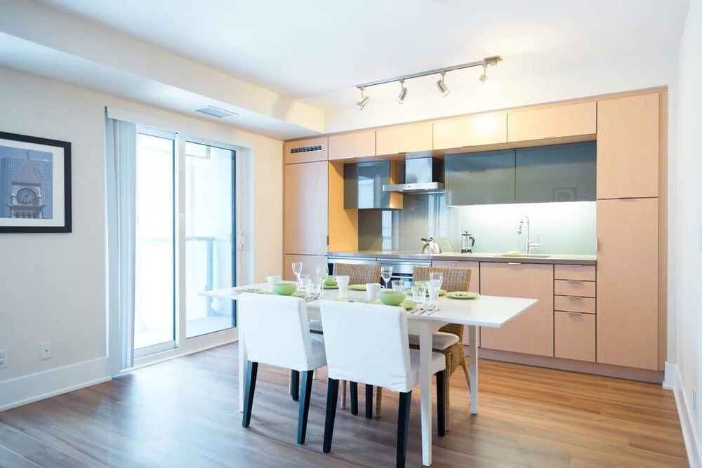 Avalon suites - Bluejays & Convention Center