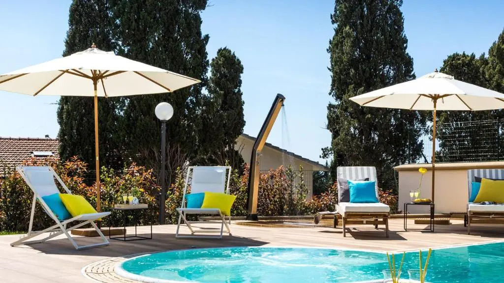 Villa Sole Al Molino A Vento 8, Emma Villas