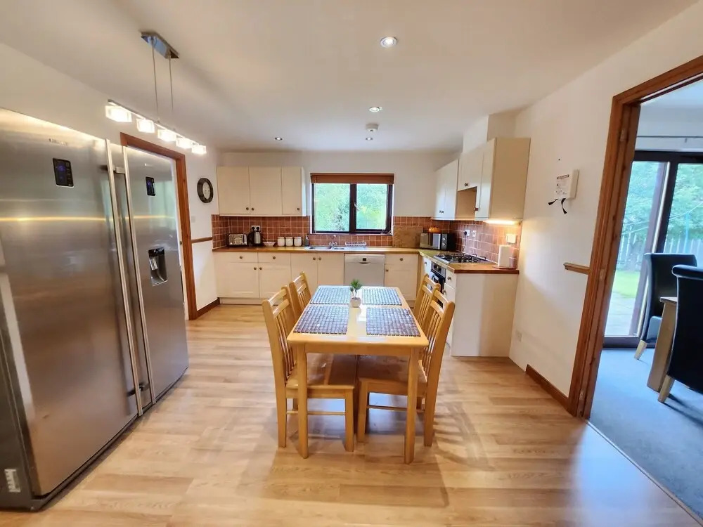 Boutique 4-Bed Home in Inverness