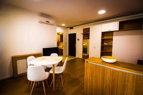 Top Trio Residence