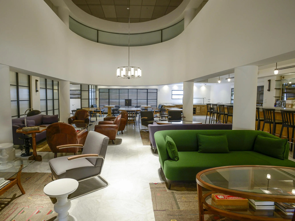 Lily & Bloom Boutique Hotel