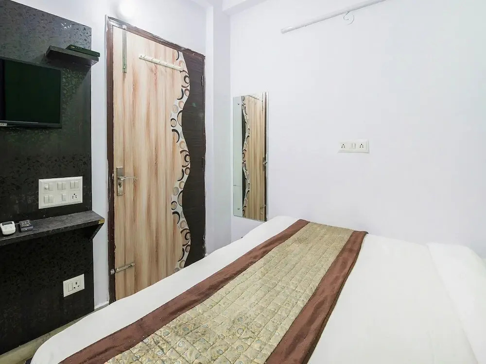 Kanchan Palace by OYO Rooms