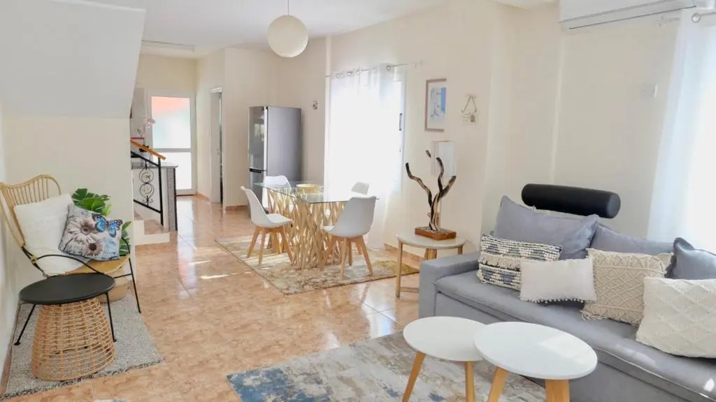 Melanos Residence 2 bdrm townhouse with private pool