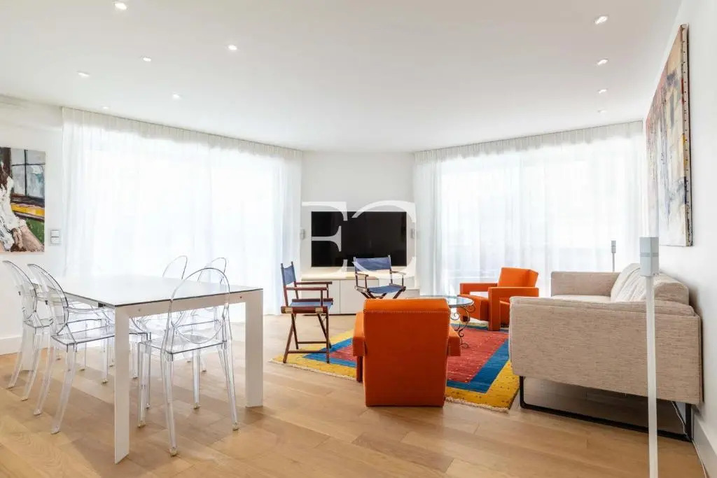 Easy Clés- Bright 3 bedrooms flat next to Les Halles with parking