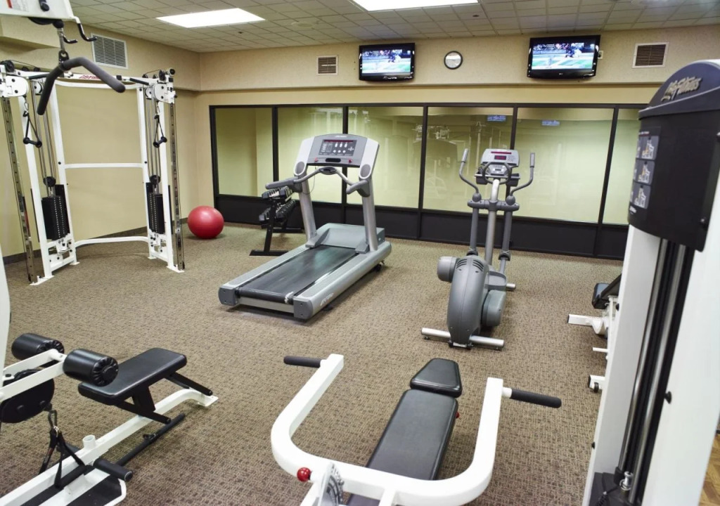 LivINN Suites Fridley