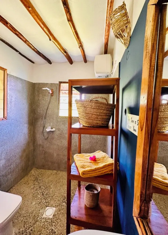 Kameleon Blue Arts Lodge